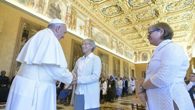 Francisco saluda a religiosas integrantes de la red contra la trata 'Talitha Kum'
