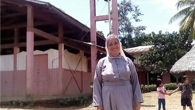 Sor Rosa Elena, misionera en Sarayacu, Ecuador