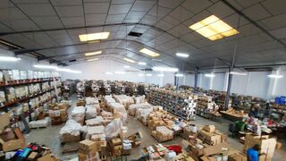 Nave industrial de la Biblioteca Solidaria Misionera de Valencia