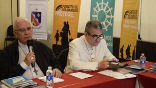 Mario Moronta y Víctor Ochoa durante la reunión con Caritas Internacionalis para analizar y afrontar la crisis en la frontera