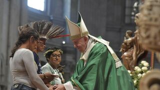 Francisco saluda hoy a indígenas del Amazonas