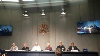 Rueda de prensa del primer día del Sínodo