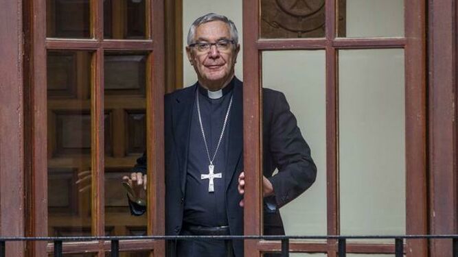 El obispo de Santander, Manuel Sánchez Monge