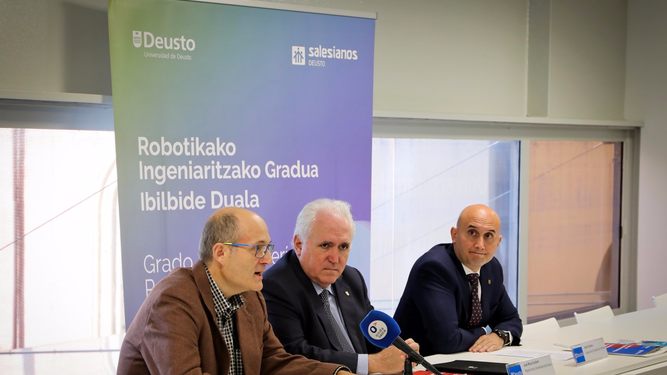 Representantes de Deusto y salesianos presentan el grado en robótica