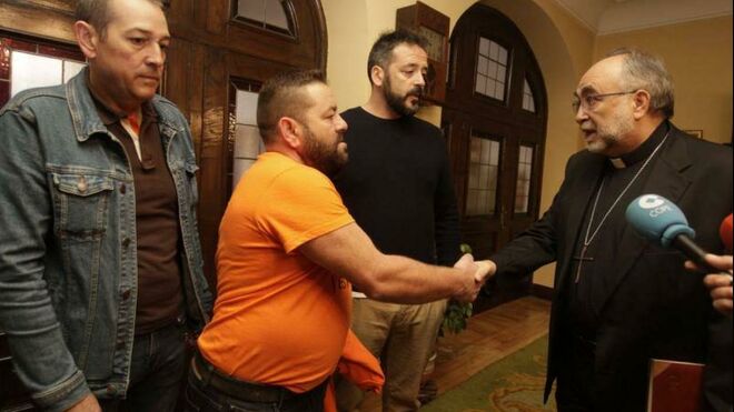 Sanz, con trabajadores de Vesuvius
