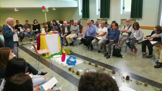 Eucaristía durante el Encuentro Misionero en Dueñas