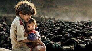 Casi 25 millones de los más de 112 millones de personas que viven en situación de pobreza en la Unión Europea son niños