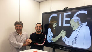 Óscar Pérez Sayago y Juan Pedro Castellano, en la sede de la fundación Edelvives