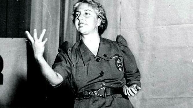 María Teresa León interpretando