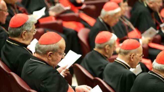 La jubilación de los sacerdotes a los 75