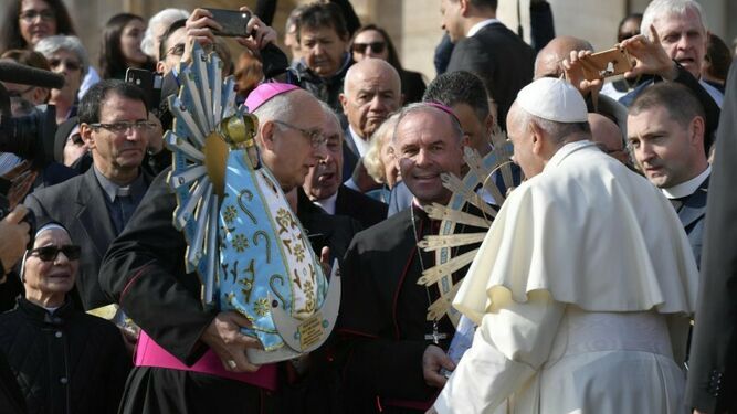 Entrega de la Virgen de Luján