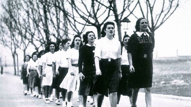 Pilar formó parte de la Unión Mundial de Organizaciones Femeninas Católicas (UMOFC)