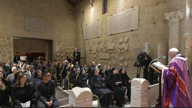 El Papa, en la catacumba de Priscila