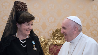 El Papa y Carmen de la Peña