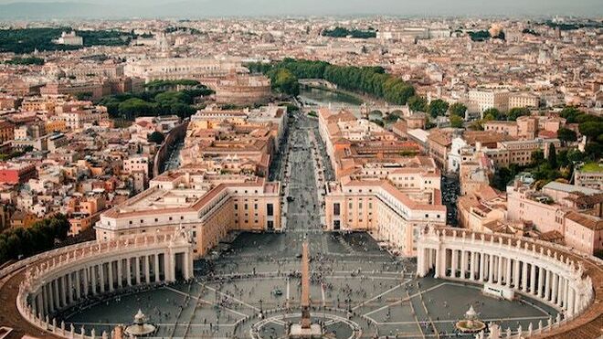 ¿Está el Vaticano en bancarrota?