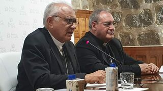 El cardenal Porras, junto a Gil Tamayo