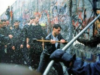 Treinta años del fin de la Guerra Fría: ¿Cuál fue el papel del Vaticano en la caída del Muro de Berlín? - Religión Digital