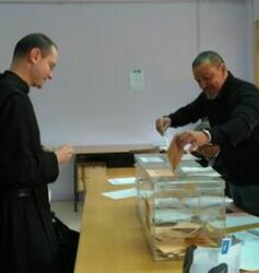 Santiago Cantera y una decena de benedictinos votan en San Lorenzo de El Escorial - Religión Digital
