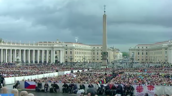 La plaza de San Pedro, durante la audiencia