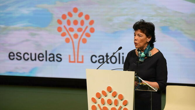 Isabel Celáa, en el congreso de Escuelas Católicas