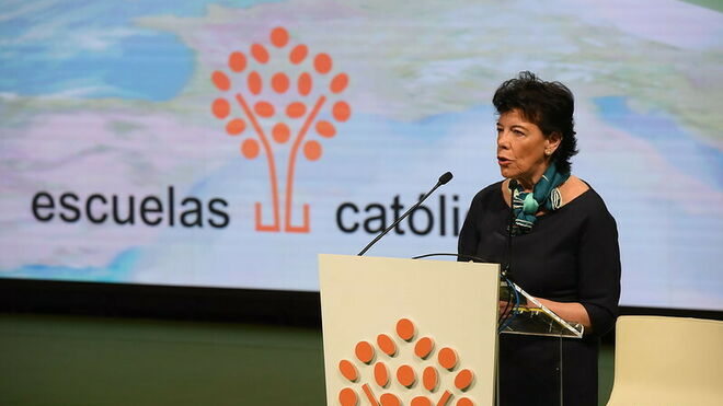 Isabel Celáa, en el congreso de Escuelas Católicas