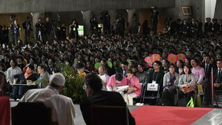 El Papa, con los jóvenes en Tokio