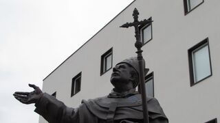 Homenaje a Frei Bartolomeu dos Mártires