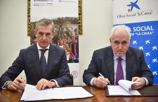 José María Guibert y Juan Pedro Badiola firman el convenio que renueva su alianza