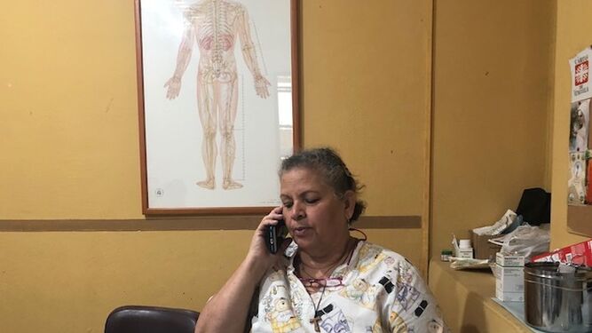 La doctora Marietta en su despacho