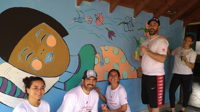 Voluntarios de Mapfre en el Hogar Colibríes de Mensajeros de la Paz Argentina