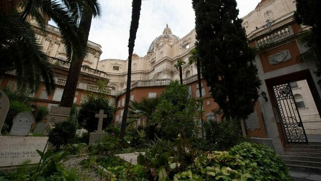 Tomasito: el ángel que reposa junto al Papa Francisco