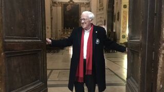 El padre Ángel, en la iglesia '24 horas' de Roma