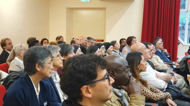 Asistentes al desayuno de Fraternidad de la Fundación Chávarri