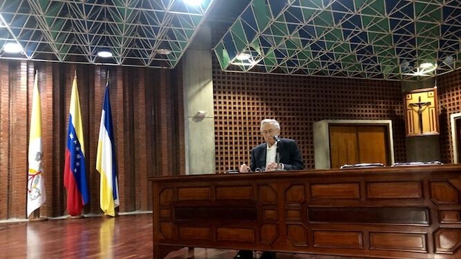 Hünermann en el Congreso de la Ucab