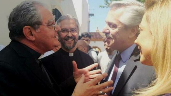 Mons. Ojea dialoga con Fernández en Luján