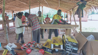 Taller de carpintería en Bangassou