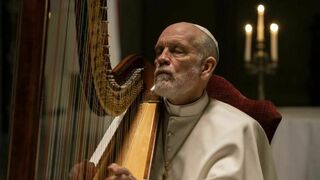 John Malkovich en el papel de Juan Pablo III en "The new Pope", del director italiano Paolo Sorrentino