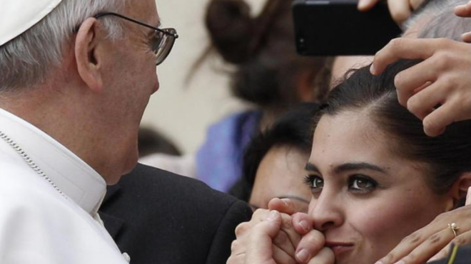 El Papa y la mujer
