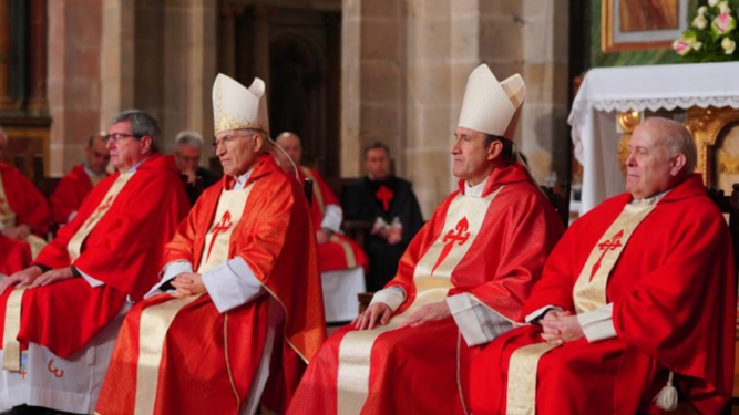 El deán, Segundo López, el auxiliar de Compostela y Rouco