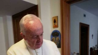 Francisco con las zapatillas de PH Calzados