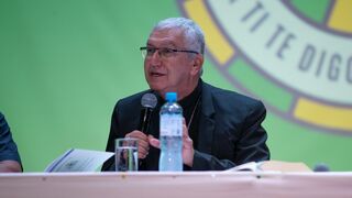 Monseñor Carlos Castillo, Arzobispo de Lima y Primado del Perú durante su ponencia