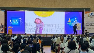 Siro López, durante su ponencia en el Congreso Interamericano de la CIEC