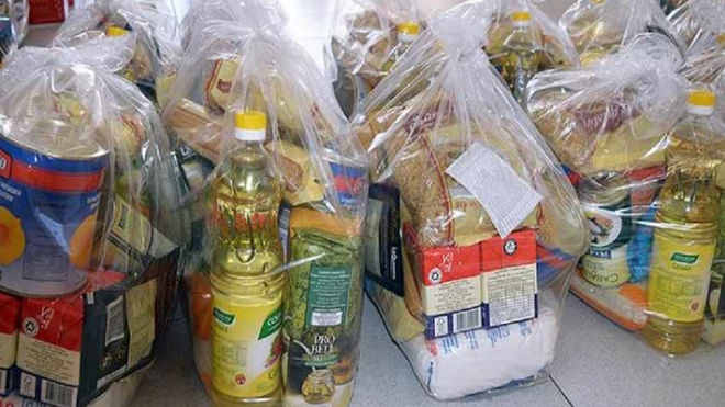 Bolsones de comida distribuidas por Cáritas