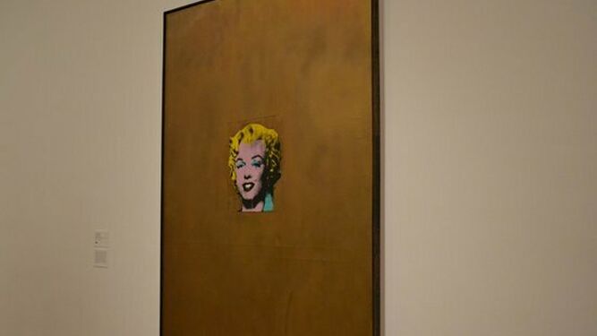 'Gold Marilyn': la actriz aislada en el centro de un cuadro lleno de oro, de A. Warhol