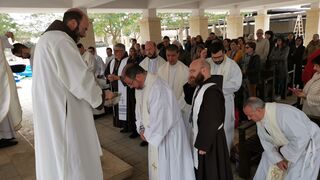 “Bautizados” de nuevo. Renovación de las promesas bautismales.