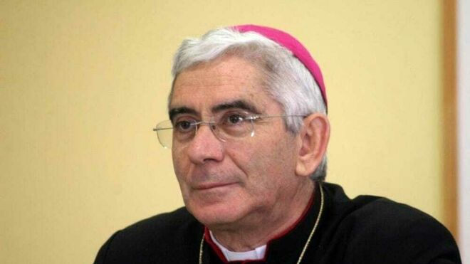 Monseñor Michele Pennisi