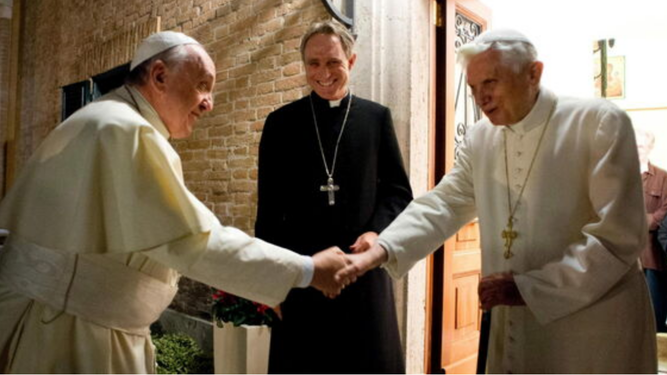 Francisco, Ratzinger y Gaenswein