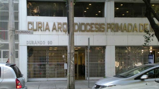Sacerdotes califican cuotas que exige Arquidiócesis como cobro de “uso de suelo” y “extorsión”