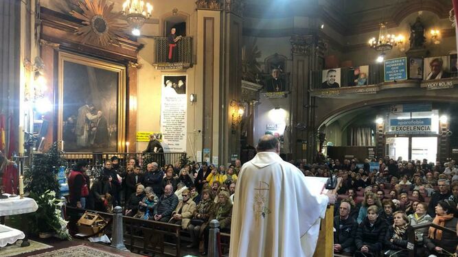 Misa de mediodía en San Antón