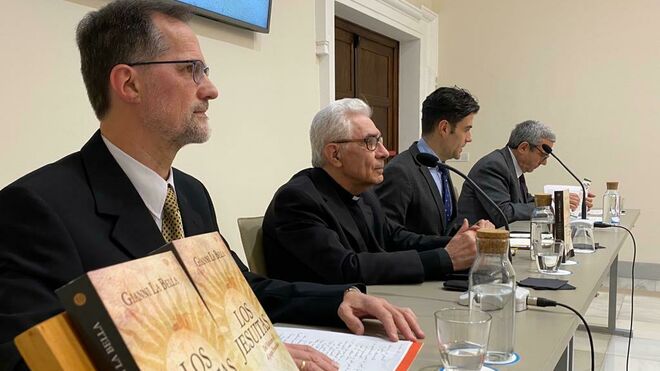 Ramón Alfonso Díez, durante la presentación del libro de LaBella